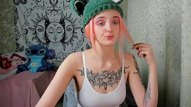 Cutie Adelia online show from 02-04-25, 10:43