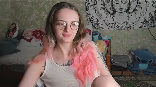 Snapshot of Cutie_Adelia chatting on 05-10-26, 05:56 Cutie Adelia online show from 05-10-26, 05:56