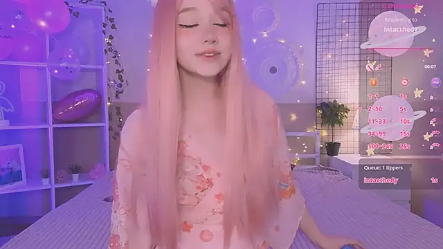 Snapshot of IrmaBell chatting on 12-12-24, 08:21 IrmaBell online show from 12-12-24, 08:21