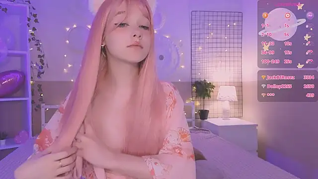 Snapshot of IrmaBell chatting on 12-13-24, 02:43 IrmaBell online show from 12-13-24, 02:43