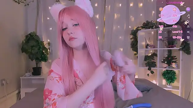 Snapshot of IrmaBell chatting on 12-19-24, 09:17 IrmaBell online show from 12-19-24, 09:17