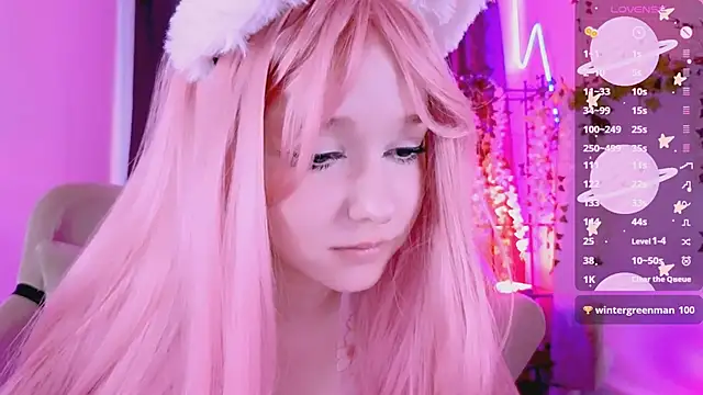 Snapshot of IrmaBell chatting on 03-08-25, 12:20 IrmaBell online show from 03-08-25, 12:20