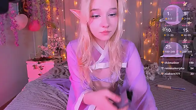 Snapshot of IrmaBell chatting on 03-21-25, 09:01 IrmaBell online show from 03-21-25, 09:01