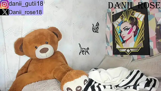 Snapshot of dani_rosee chatting on 03-19-25, 01:29 dani rosee online show from 03-19-25, 01:29