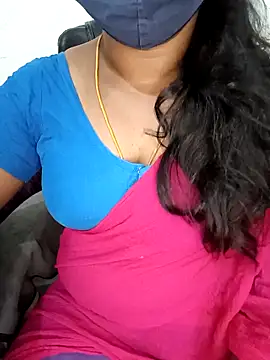Snapshot of Tamil-hotwife chatting on 04-21-26, 05:03 Tamil-hotwife online show from 04-21-26, 05:03