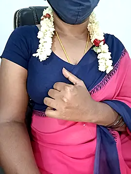 Snapshot of Tamil-hotwife chatting on 04-22-26, 12:24 Tamil-hotwife online show from 04-22-26, 12:24