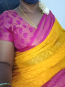 Snapshot of Tamil-hotwife chatting on 05-23-26, 04:44 Tamil-hotwife online show from 05-23-26, 04:44