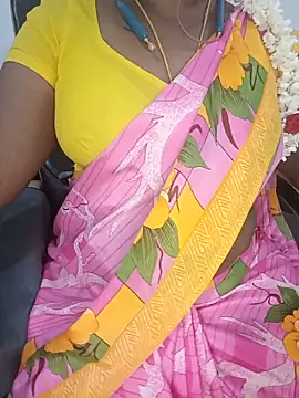 Snapshot of Tamil-hotwife chatting on 06-27-26, 05:18 Tamil-hotwife online show from 06-27-26, 05:18