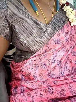 Snapshot of Tamil-hotwife chatting on 07-02-26, 09:48 Tamil-hotwife online show from 07-02-26, 09:48