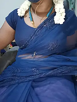 Snapshot of Tamil-hotwife chatting on 07-10-26, 05:37 Tamil-hotwife online show from 07-10-26, 05:37