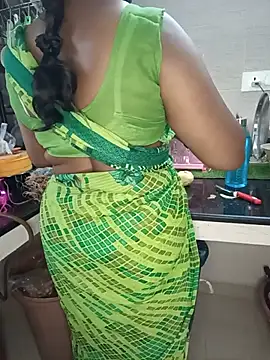 Snapshot of Tamil-hotwife chatting on 07-15-26, 12:38 Tamil-hotwife online show from 07-15-26, 12:38