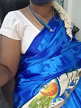 Snapshot of Tamil-hotwife chatting on 07-18-26, 04:00 Tamil-hotwife online show from 07-18-26, 04:00
