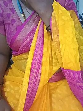 Snapshot of Tamil-hotwife chatting on 07-25-26, 06:16 Tamil-hotwife online show from 07-25-26, 06:16