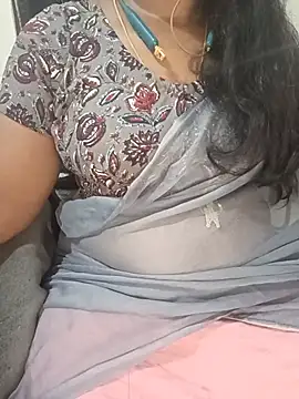 Snapshot of Tamil-hotwife chatting on 07-28-26, 06:20 Tamil-hotwife online show from 07-28-26, 06:20