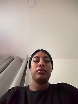 Sara mocca  online show from 02-21-26, 01:50