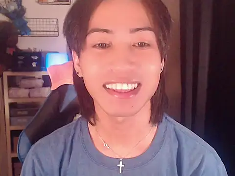 Lemonadexxx online show from 05-17-26, 03:41