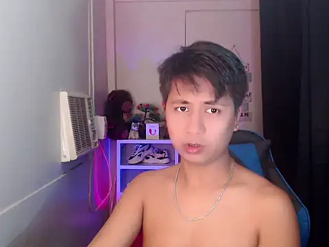 Snapshot of khael_moreno chatting on 11-20-25, 03:50 khael moreno online show from 11-20-25, 03:50