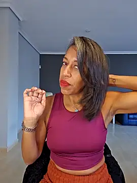 Goldenlace online show from 11-16-25, 03:17