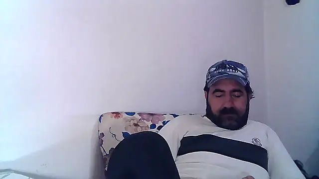 Snapshot of ZYXEL353 chatting on 01-25-25, 01:43 ZYXEL353 online show from 01-25-25, 01:43