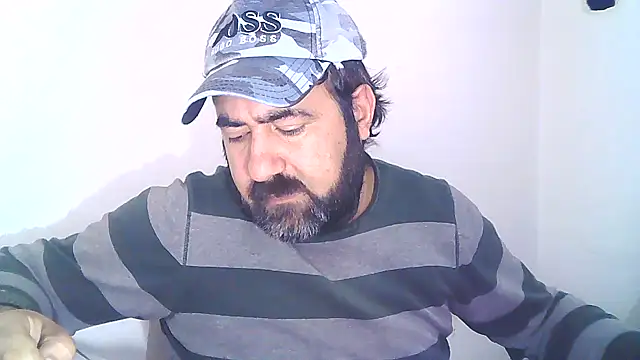 Snapshot of ZYXEL353 chatting on 02-06-25, 01:05 ZYXEL353 online show from 02-06-25, 01:05