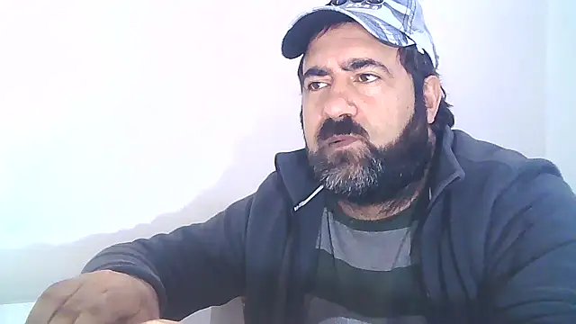 Snapshot of ZYXEL353 chatting on 02-06-25, 10:32 ZYXEL353 online show from 02-06-25, 10:32