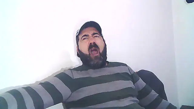 Snapshot of ZYXEL353 chatting on 02-10-25, 12:30 ZYXEL353 online show from 02-10-25, 12:30