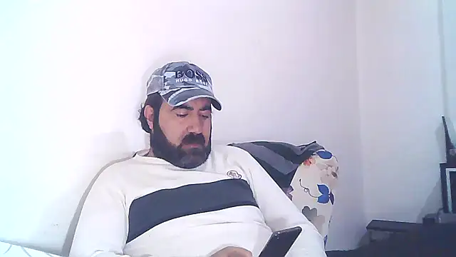 Snapshot of ZYXEL353 chatting on 02-14-25, 01:34 ZYXEL353 online show from 02-14-25, 01:34