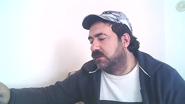 Snapshot of ZYXEL353 chatting on 02-24-25, 12:37 ZYXEL353 online show from 02-24-25, 12:37