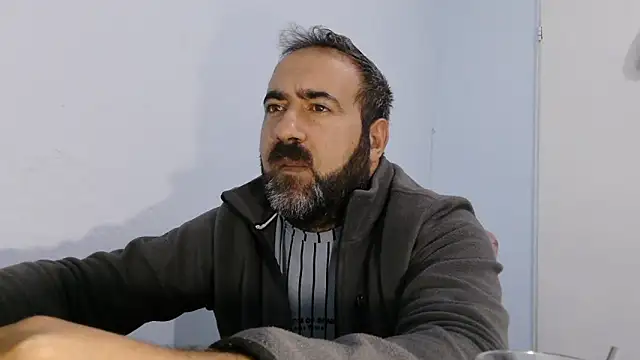 Snapshot of ZYXEL353 chatting on 10-12-25, 11:37 ZYXEL353 online show from 10-12-25, 11:37