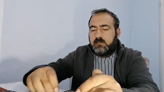 Snapshot of ZYXEL353 chatting on 10-14-25, 10:32 ZYXEL353 online show from 10-14-25, 10:32