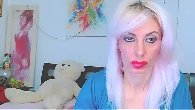 HoneyLara online show from 12-17-25, 12:16