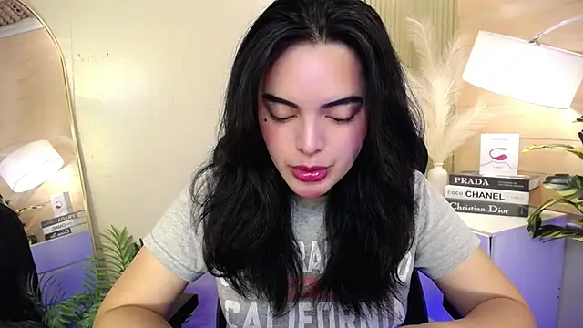 HotstuffCherrySummer online show from 01-17-25, 06:57