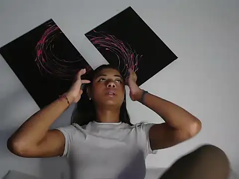 dark enchantress  online show from 11-16-25, 02:39