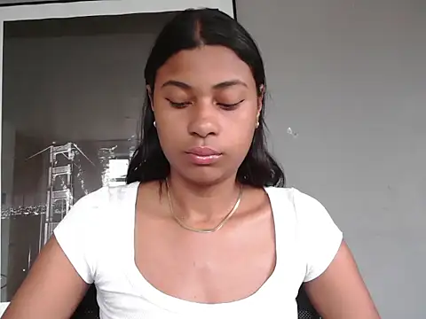 dark enchantress  online show from 01-11-26, 07:19