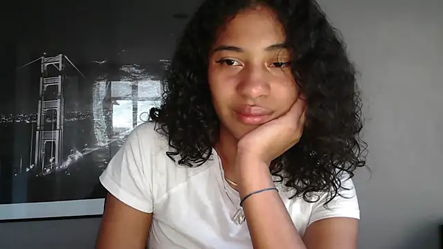 Snapshot of dark_enchantress_ chatting on 07-25-26, 11:02 dark enchantress online show from 07-25-26, 11:02