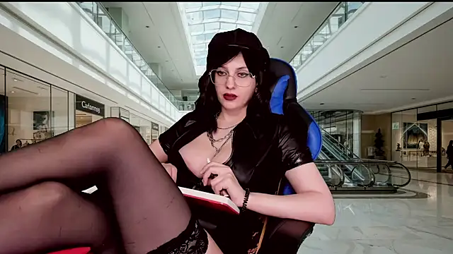 RoseBlooom online show from 11-21-25, 03:27