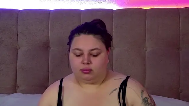 LillianKim online show from 10-12-25, 06:34