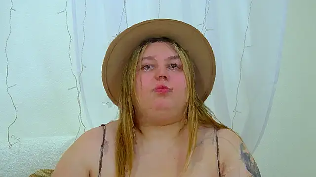 LillianKim online show from 02-18-26, 06:48