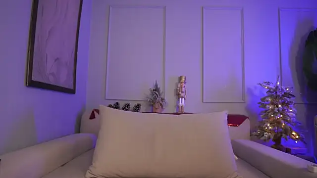 Snapshot of Lauraxx69 chatting on 01-04-25, 10:38 Lauraxx69 online show from 01-04-25, 10:38