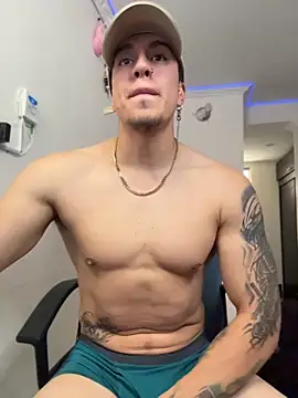 strongboy  online show from 04-23-26, 02:41