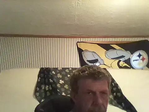 Snapshot of mrbigandthick1860 chatting on 03-20-25, 10:29 mrbigandthick1860 online show from 03-20-25, 10:29