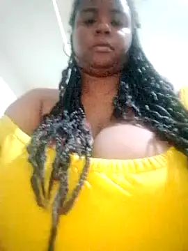 Snapshot of bigtitssxx chatting on 12-27-24, 01:53 bigtitssxx online show from 12-27-24, 01:53
