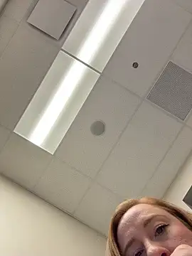 cinnatitties online show from 12-15-25, 05:17