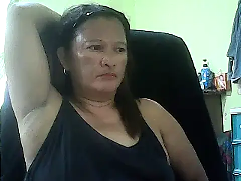 Snapshot of hott_scarlett chatting on 01-20-25, 06:10 hott scarlett online show from 01-20-25, 06:10