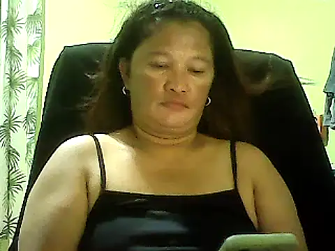 Snapshot of hott_scarlett chatting on 01-23-25, 11:37 hott scarlett online show from 01-23-25, 11:37