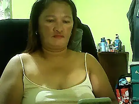 Snapshot of hott_scarlett chatting on 02-09-25, 08:33 hott scarlett online show from 02-09-25, 08:33