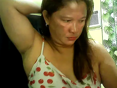 Snapshot of hott_scarlett chatting on 09-29-25, 09:30 hott scarlett online show from 09-29-25, 09:30