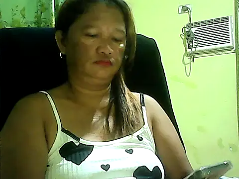 hott scarlett online show from 12-17-25, 09:32