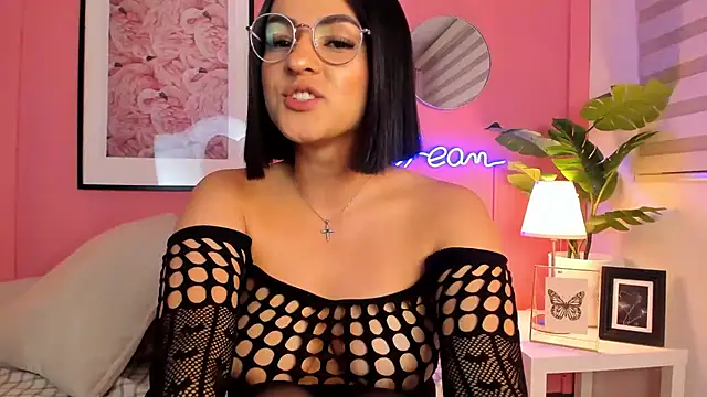 Snapshot of SoySaraa chatting on 03-18-25, 11:30 SoySaraa online show from 03-18-25, 11:30
