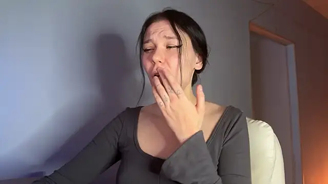 pinkdolly18 online show from 03-06-26, 07:32